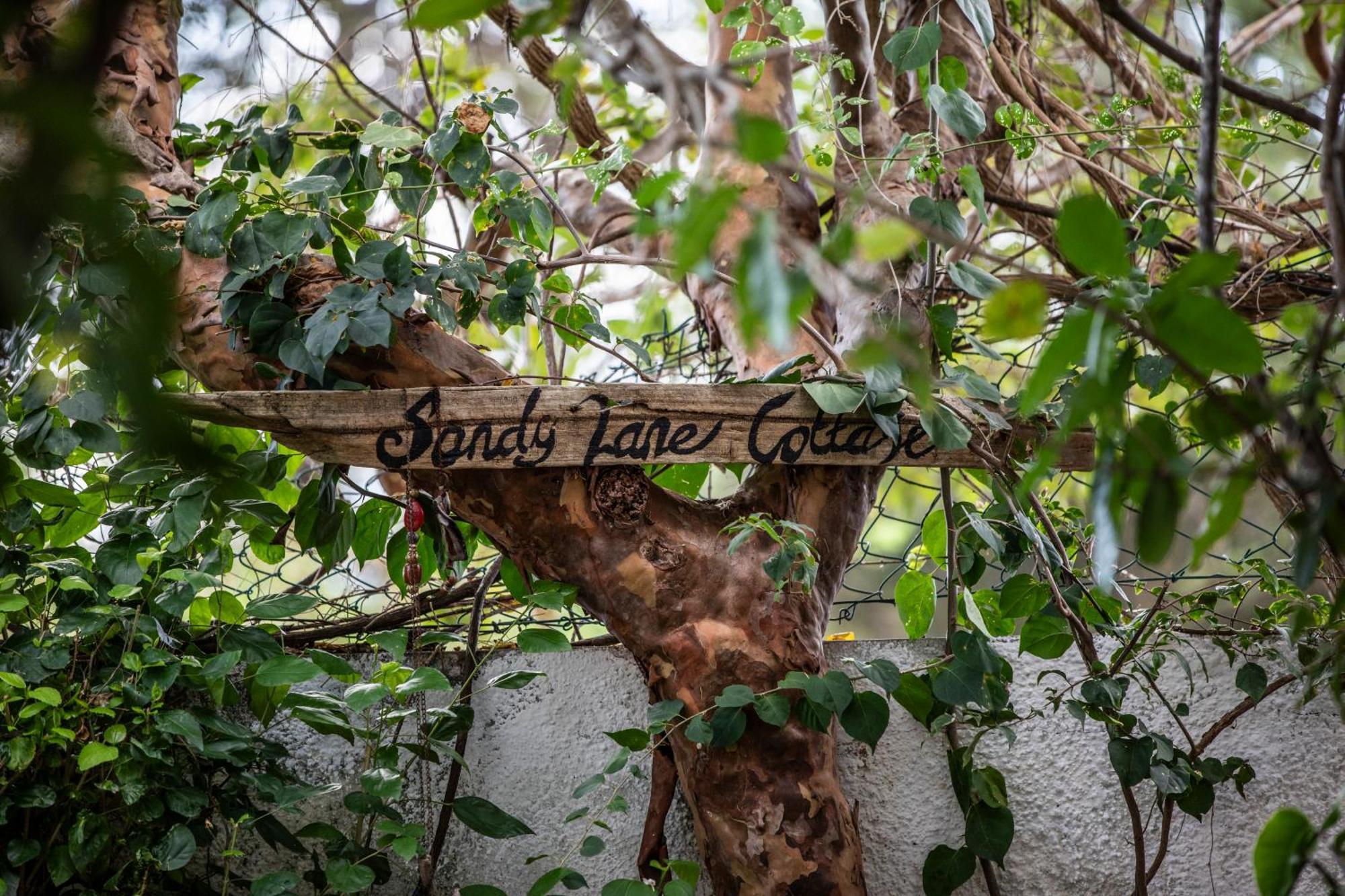 Sandy Lane Cottage Tamarin Exterior photo